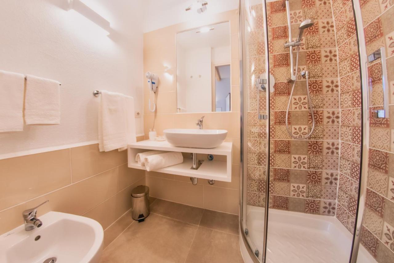 B&B Da Nicoletta San Pantaleo Buitenkant foto